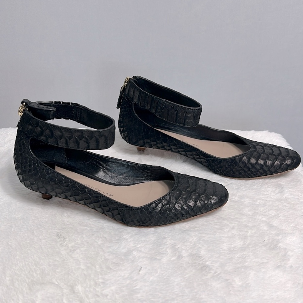 10 Crosby Derek Lam Otis Kitten Heel Pumps size 5